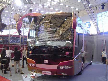 鴻鳴大巴拼車(chē)模式,深圳企業(yè)班車(chē)拼車(chē)