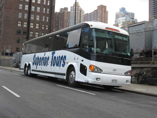 深圳大巴包車價(jià)格多少?深圳巴士租賃服務(wù)態(tài)度如何?