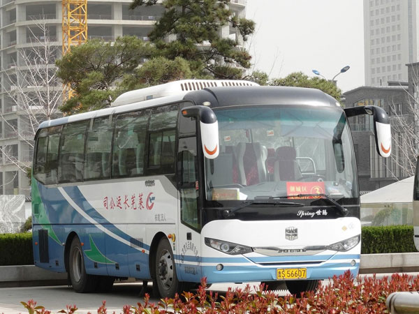 （通勤班車租賃）員工班車作通勤首選帶來(lái)的好處