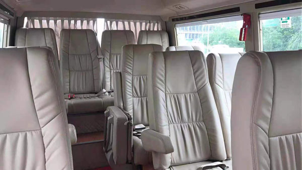 1689263688226389.jpg 班車租賃服務公司